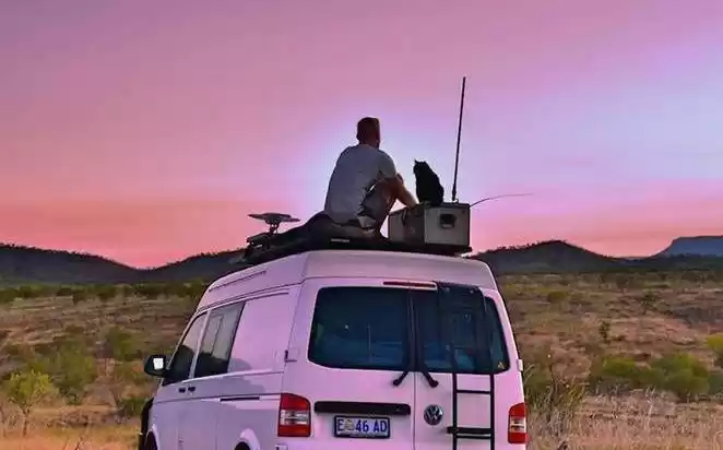 Photo of Man Quits His Job to