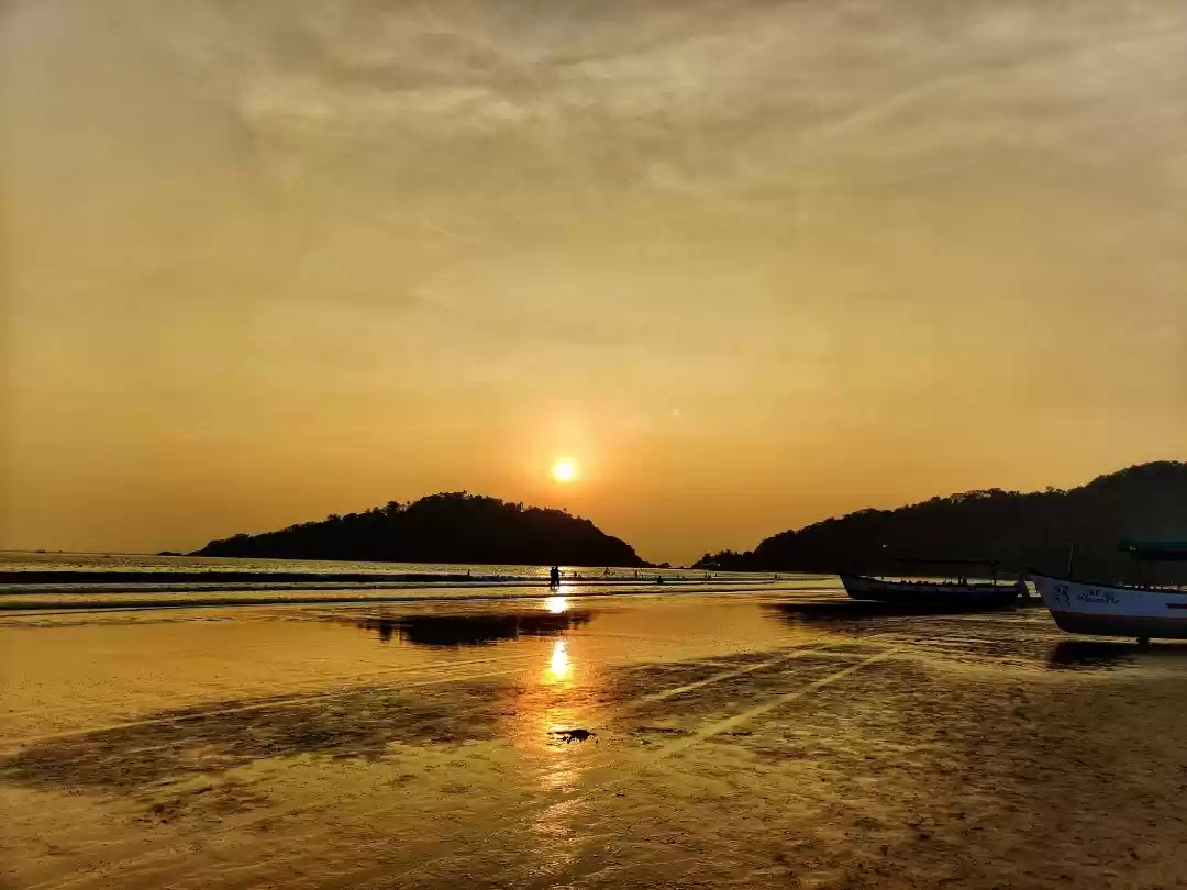 Photo of Sunsets makes the wo