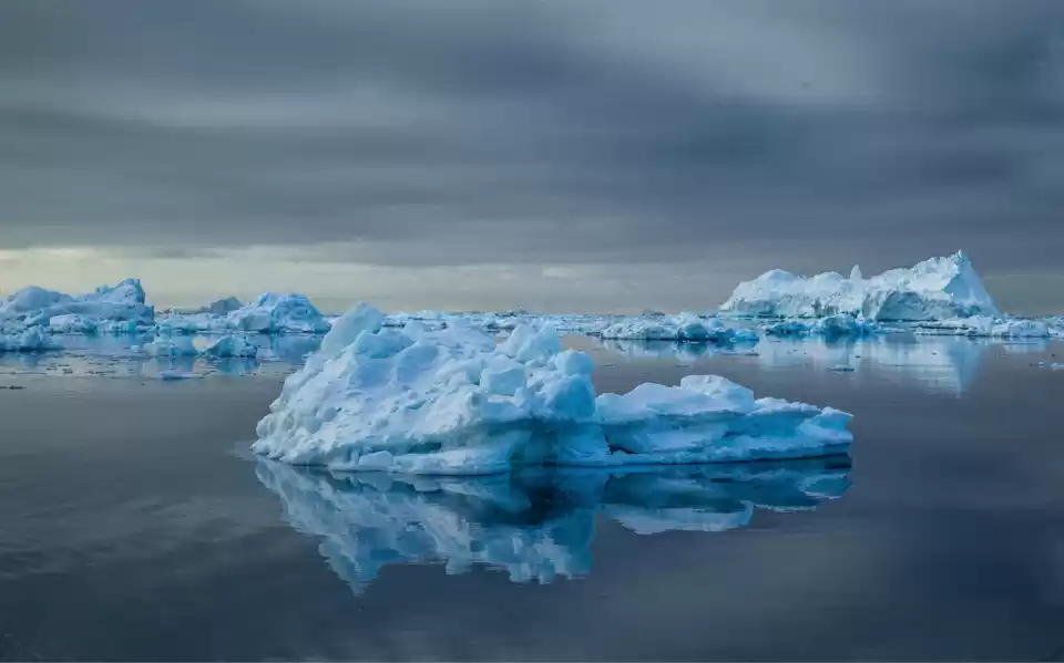 Photo of Greenland - The land