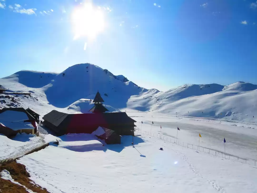 Photo of Winter Parashar Week