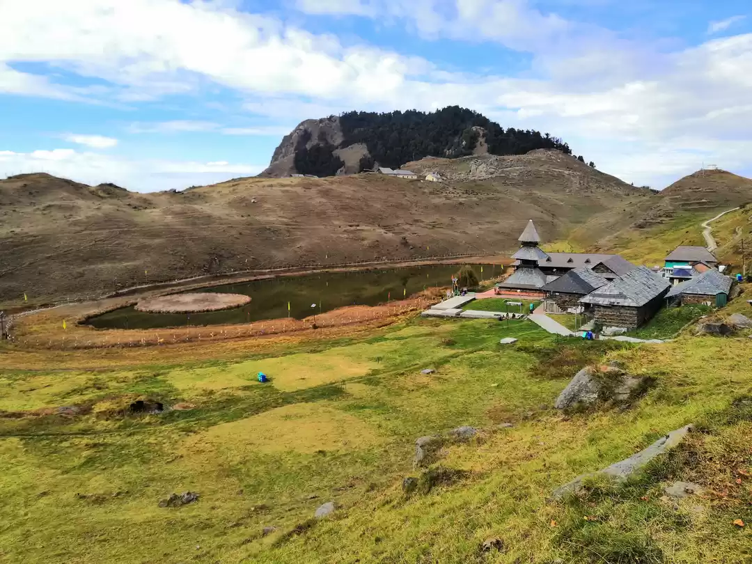 Photo of Parashar Lake:Serene