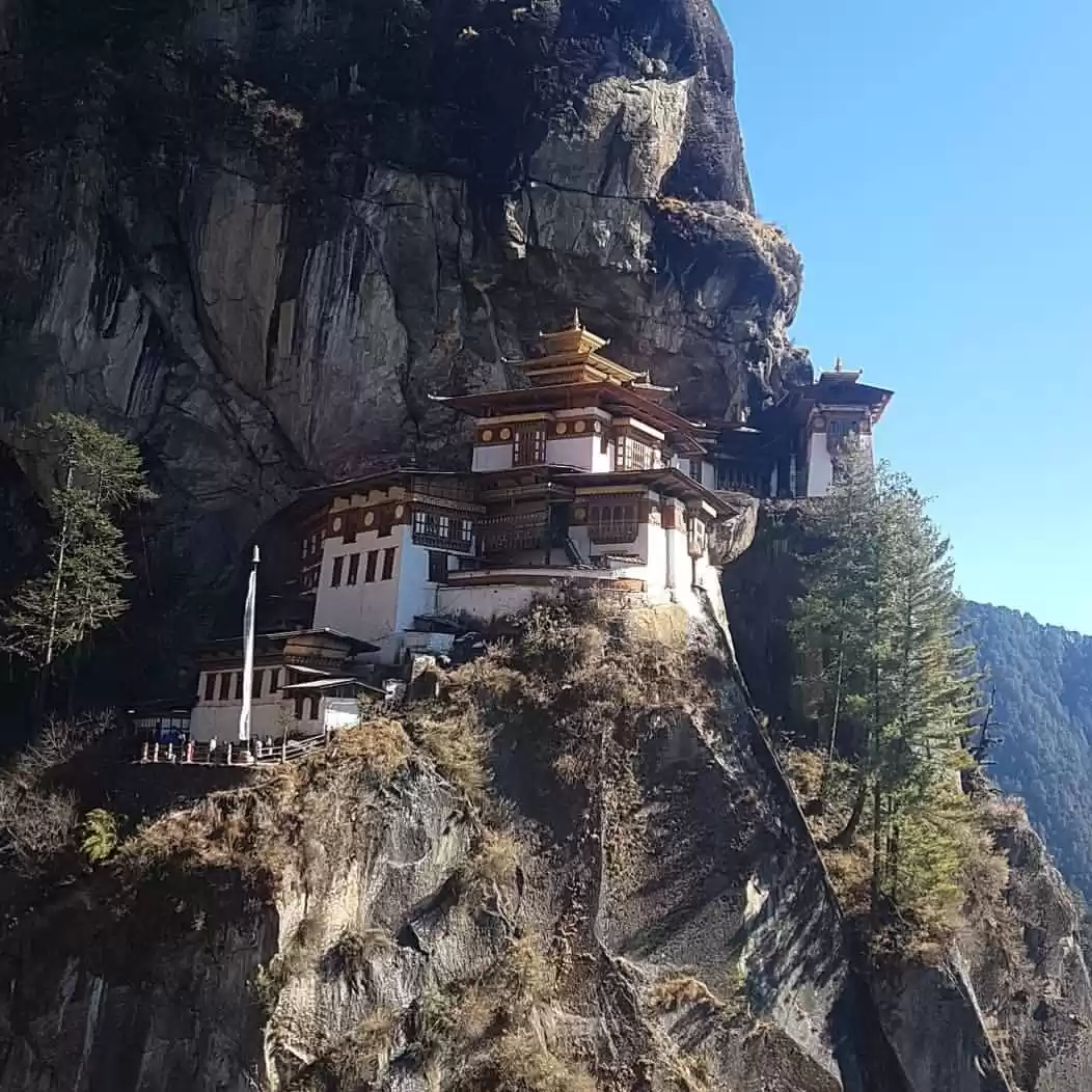 Photo of Mountains, Monasteri
