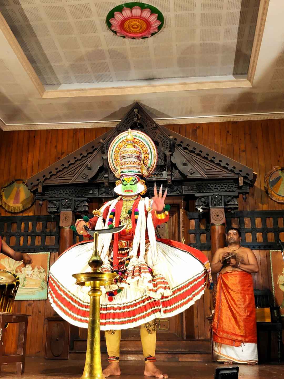 Interesting facts from Behind-The-Scenes of a Kathakali ...