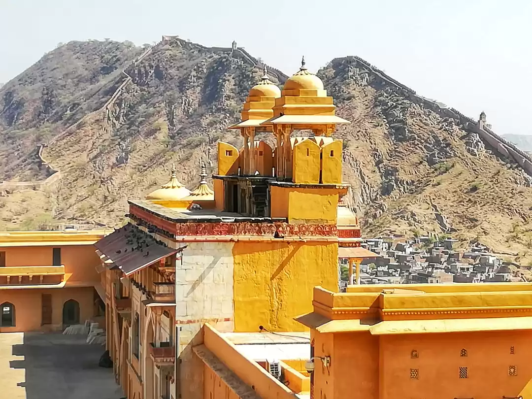 Photo of Royally colorful, Ja