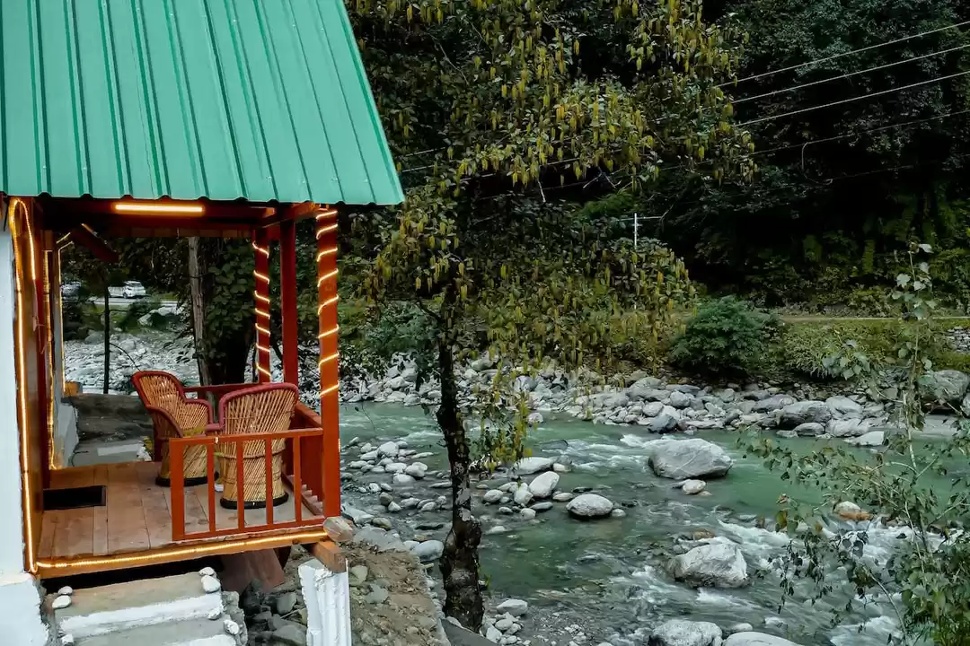 Photo of Living The 'Wooden C