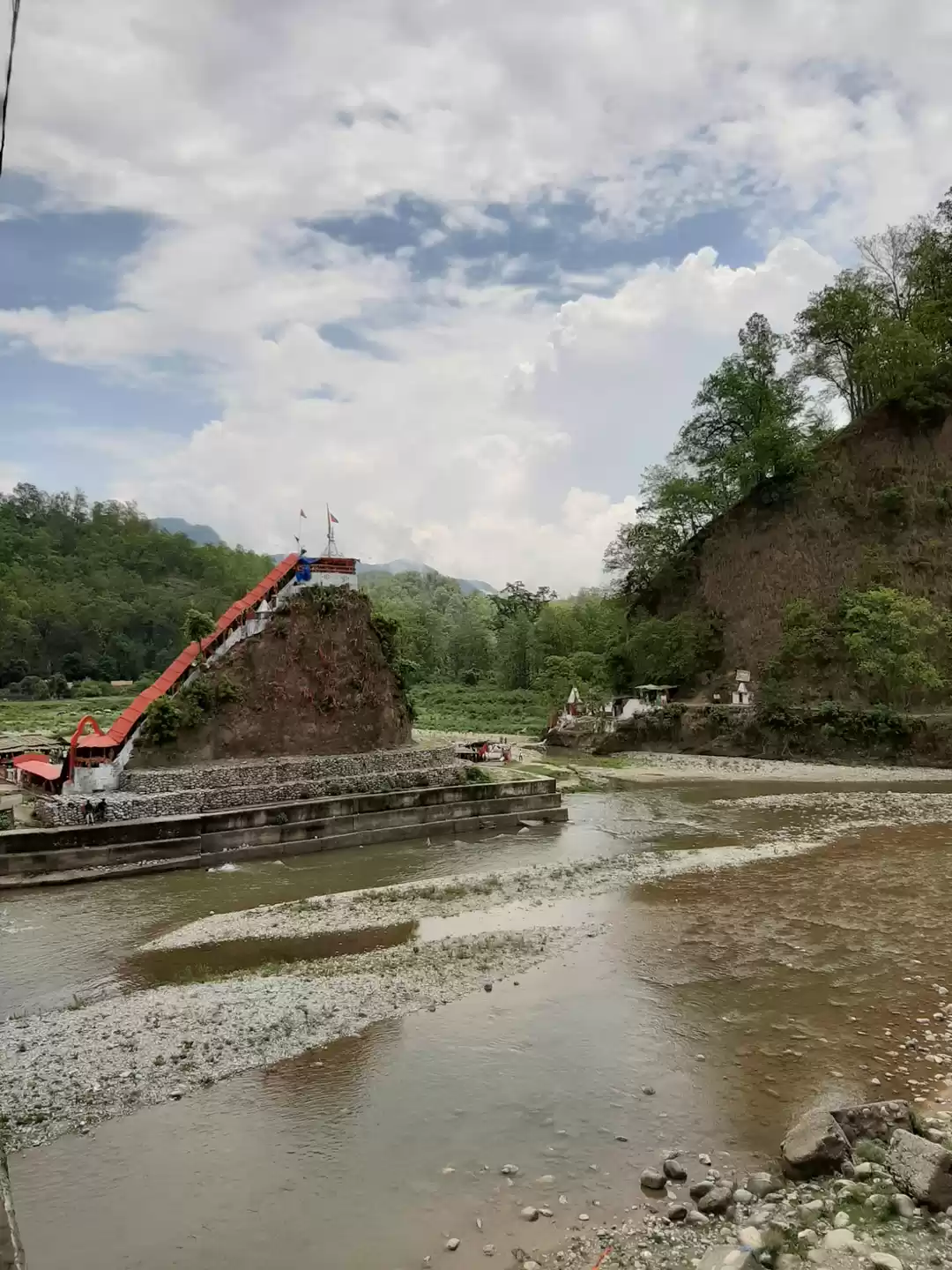 Photo of A Solitary place to 