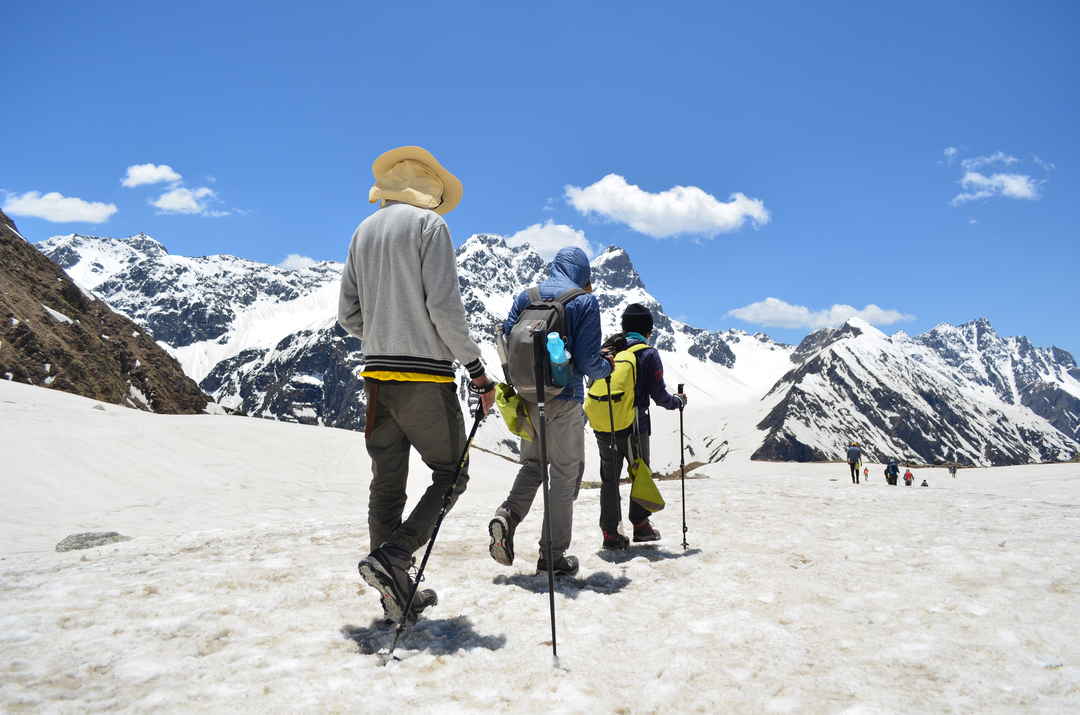 The Buran Ghati Trek A Hidden Gem Tripoto In case of buran ghati trek(having an easy to moderate difficulty level route) , the weather turns pleasant in pabbar valley in april(2nd week or so).