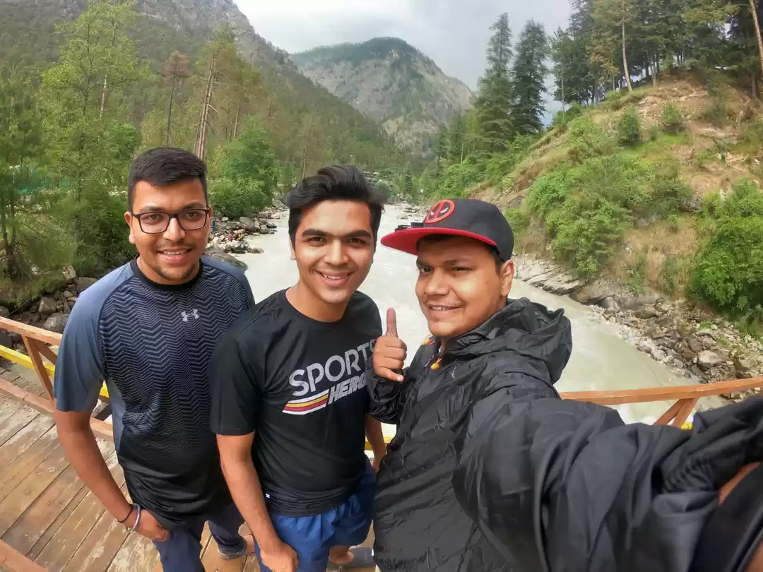 Photo of Sarpass kasol trek j