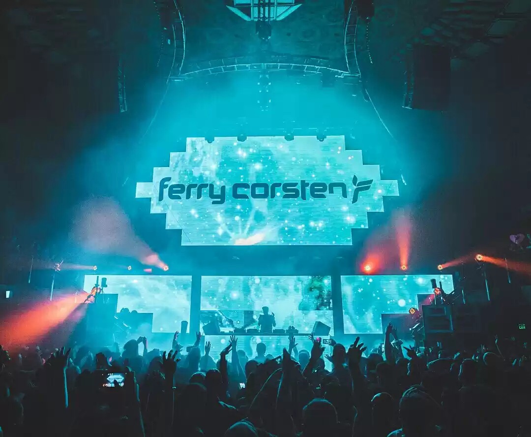 Photo of Young , wild and Fr