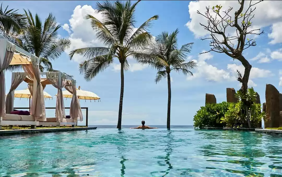 Photo of Experience Royalty :