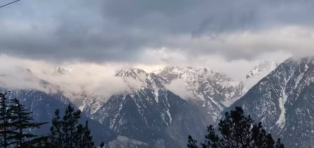 Photo of Tryst with mountains