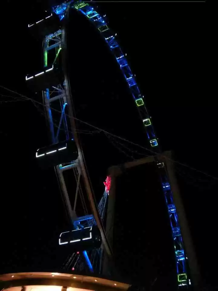 Photo of This city never slee