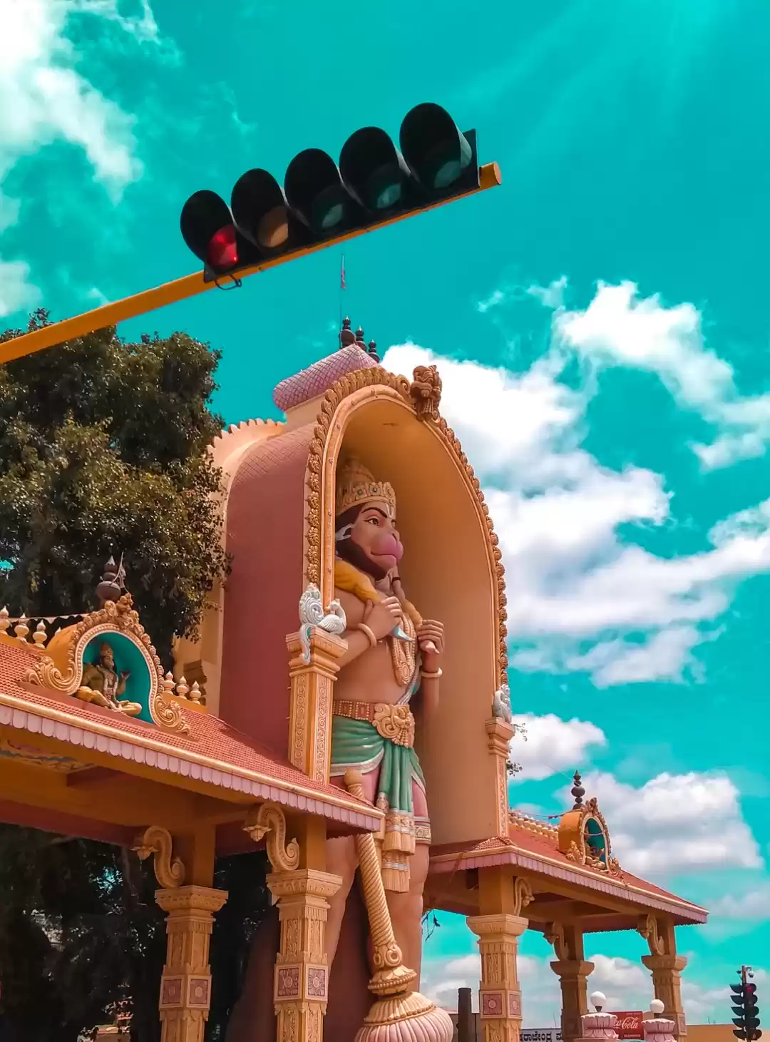 Photo of Hanuman statue at tu