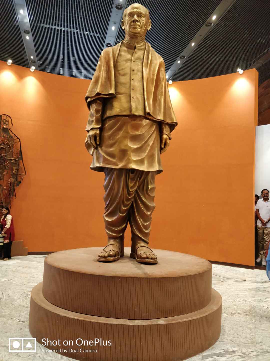 Want To Visit Statue Of Unity But Dont Know How Read On To Get Answers Tripoto Right now the statue of unity gathers a lot of public attention and become one of the known tourist places. want to visit statue of unity but dont