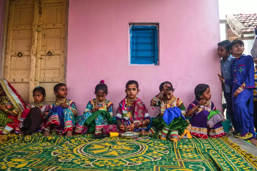 Photo of Here little girls ar