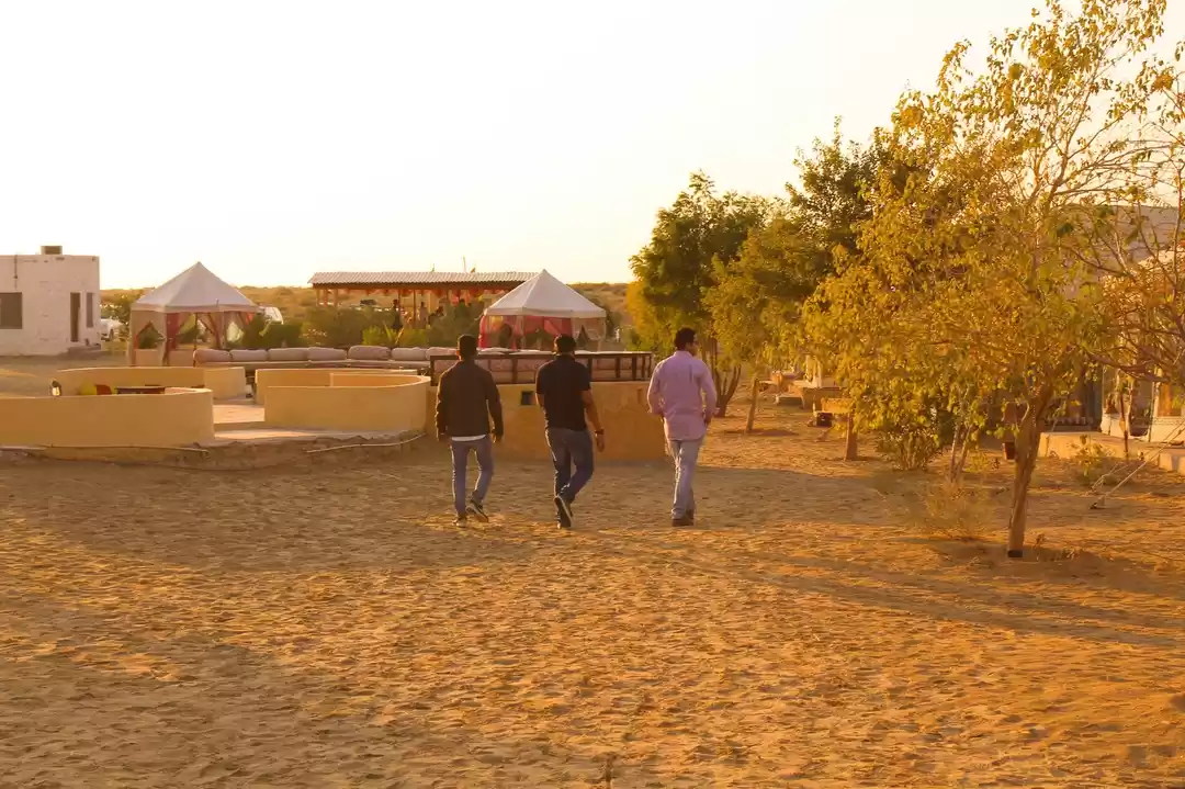 Photo of DESERT CAMPING IS SO