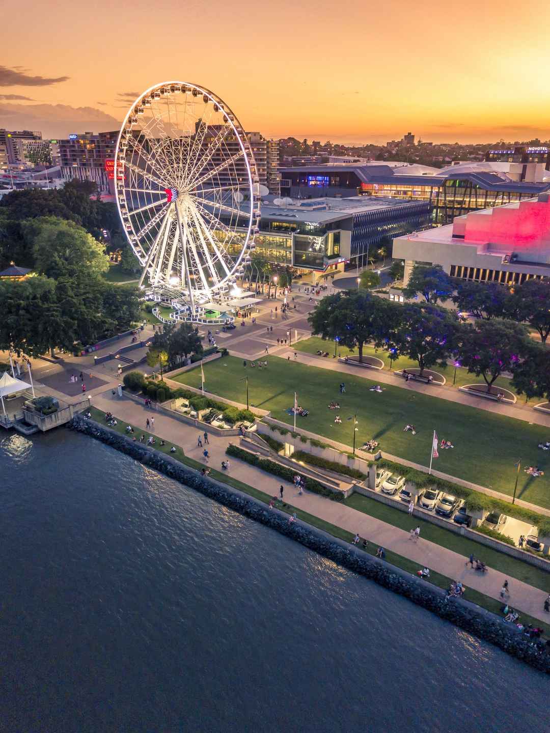 10 Experiences That Will Make You Want To Choose Brisbane As Your