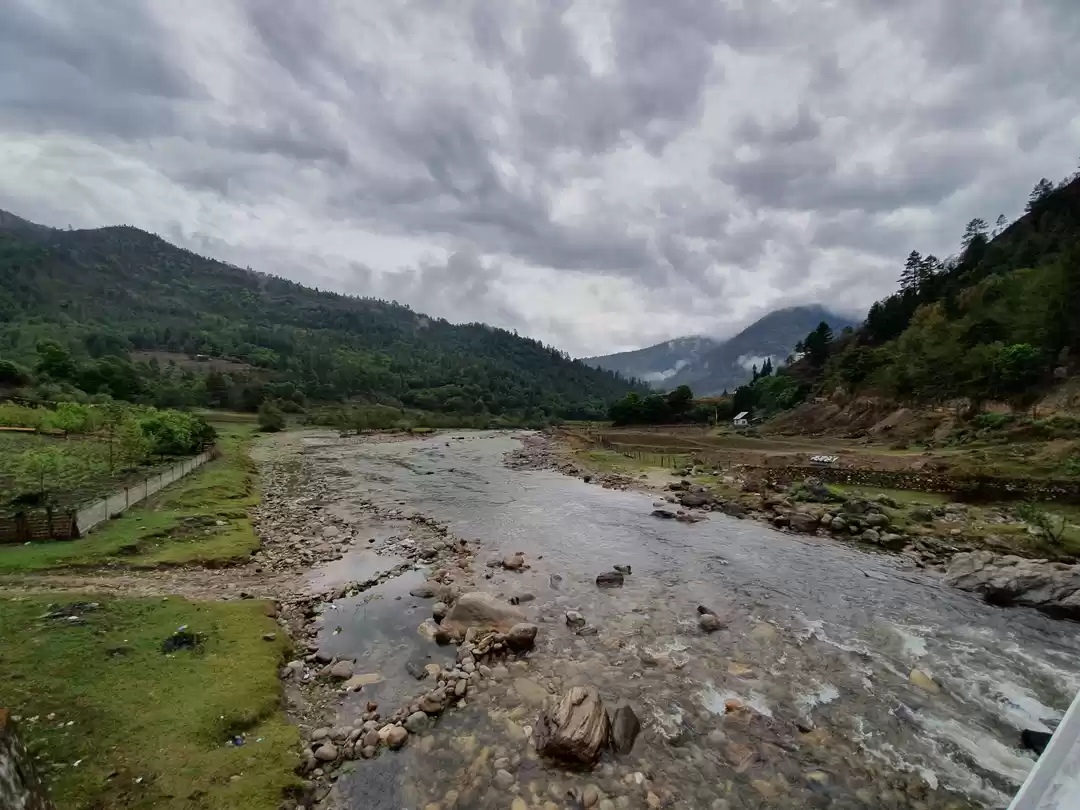 Photo of Mountains or Beaches