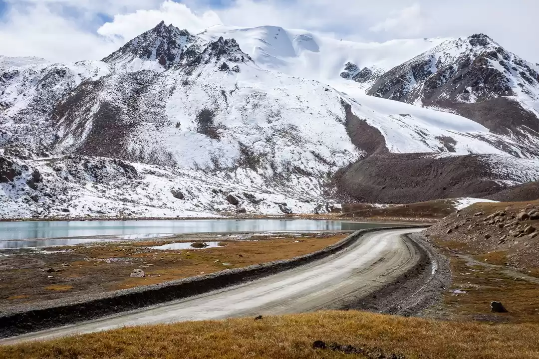 Photo of Trekking through Bar