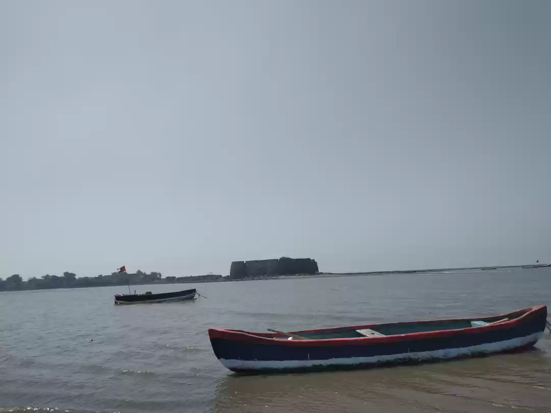 Photo of perfect weekend gate