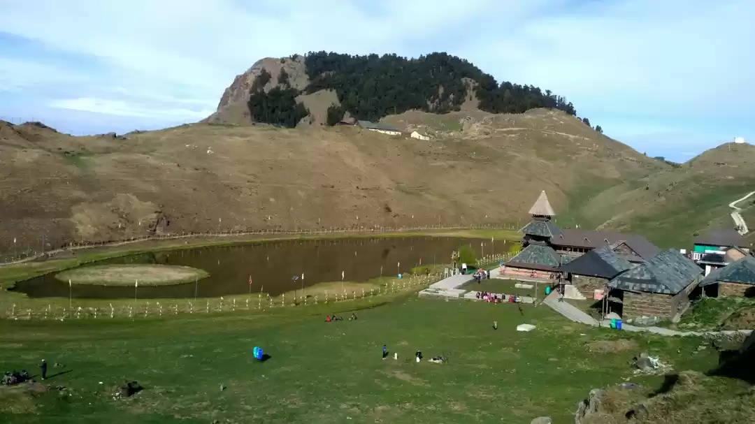Photo of Parashar Lake