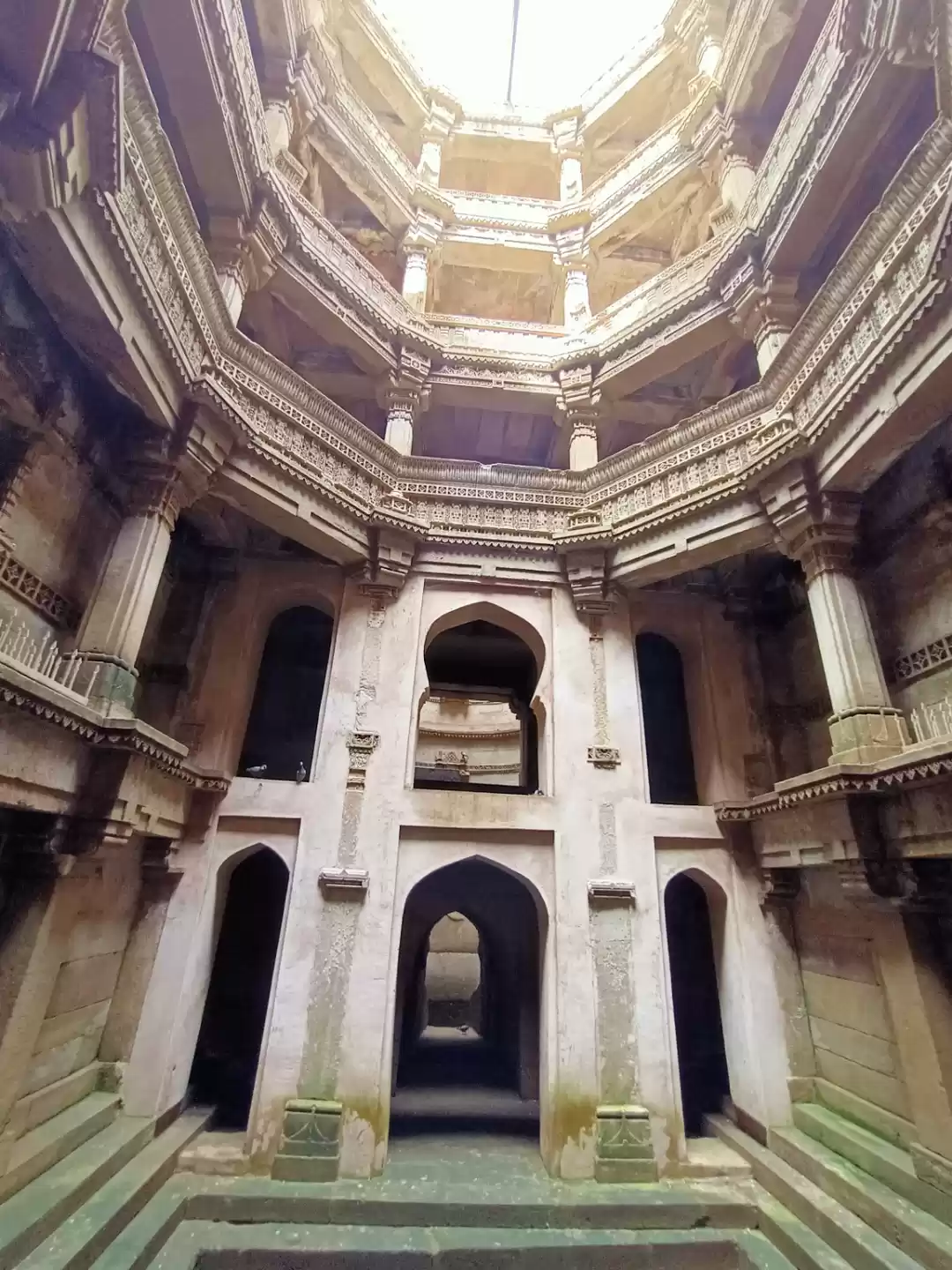 Photo of Adalaj Stepwell - Ah
