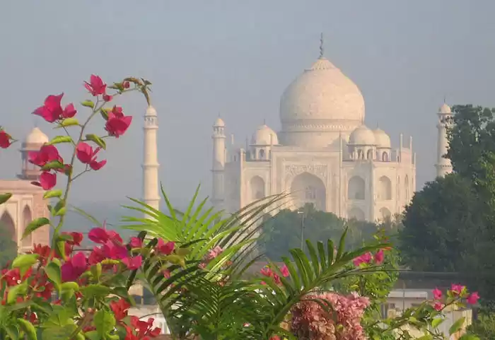 Photo of ताजमहल के सिर फिर सज