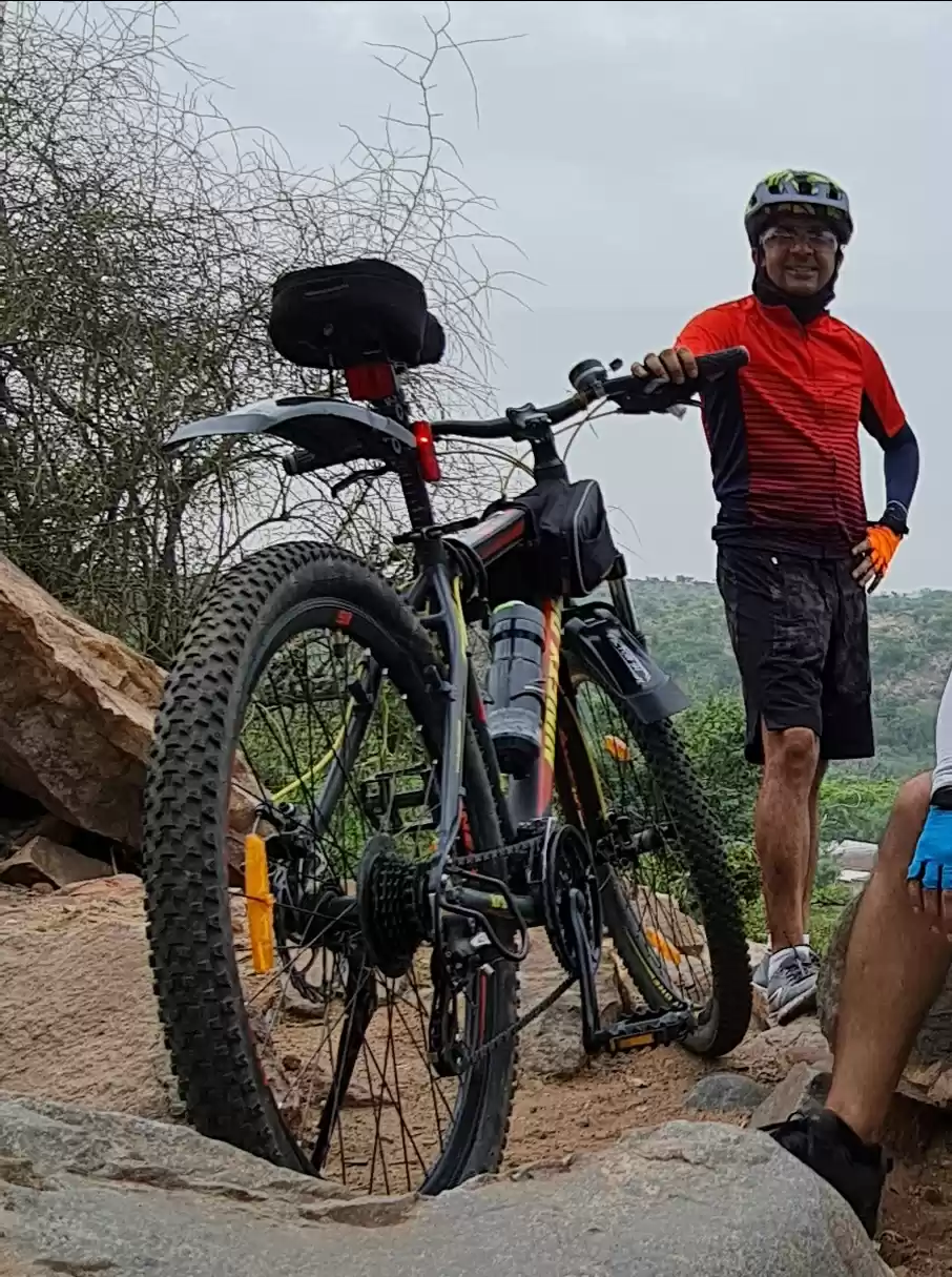 Photo of Cycling to Mangar Vi