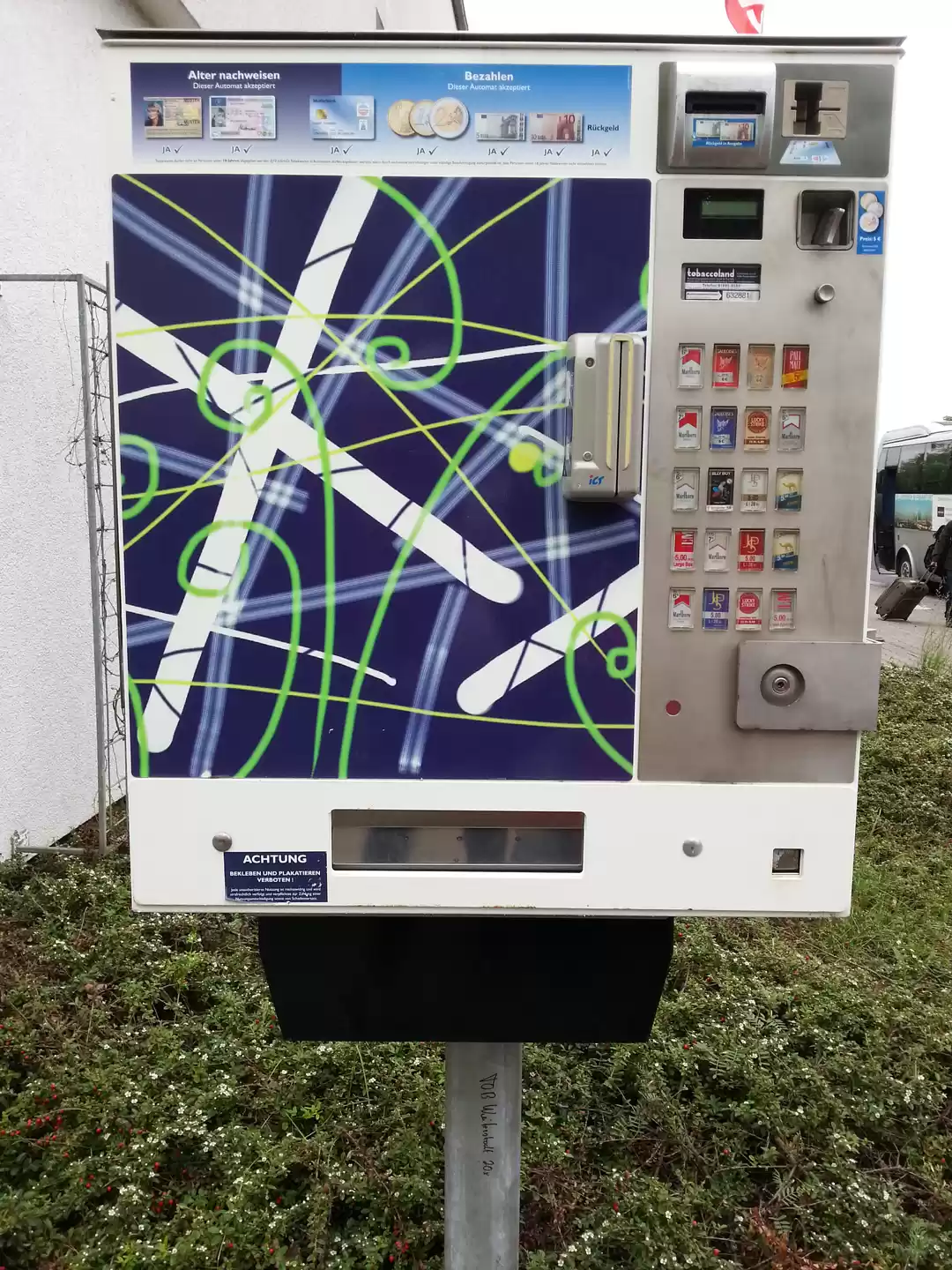 Photo of A very European Hang