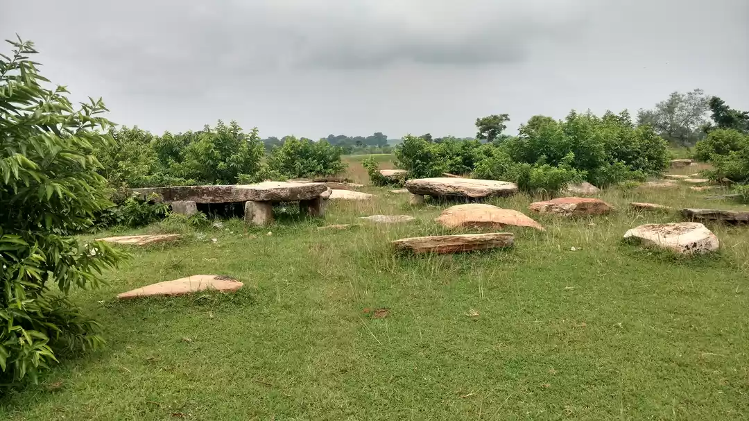 Photo of Stonehenge and Megal