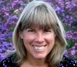 Photo of Sharron Calvin