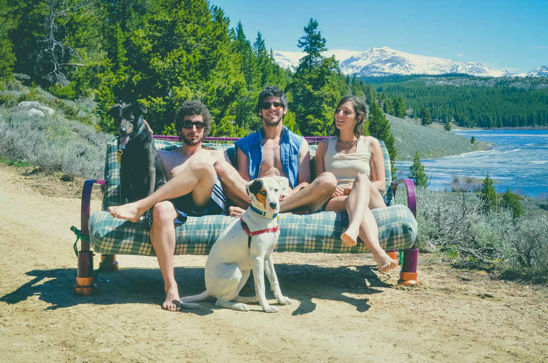 Top 10 Reasons Why Every Traveller Should Try CouchSurfing Tripoto