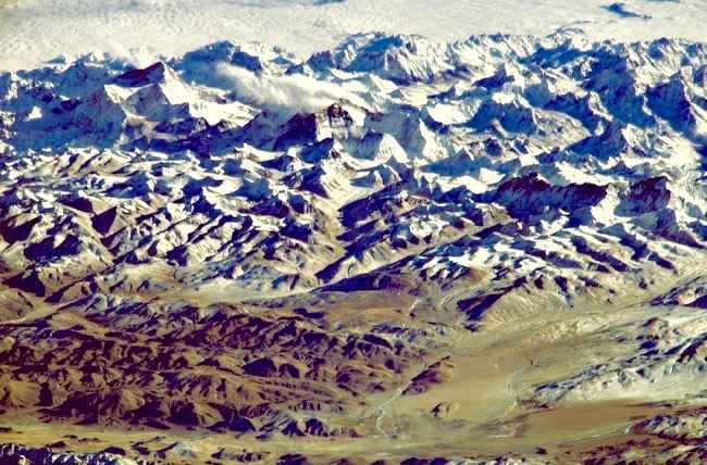 14 Amazing Facts About India That Are Sure To Blow Your Mind The workforces of colombia and india enjoy a leisurely 18 days off per year, making them the two countries with the most public holidays in the world. 14 amazing facts about india that are