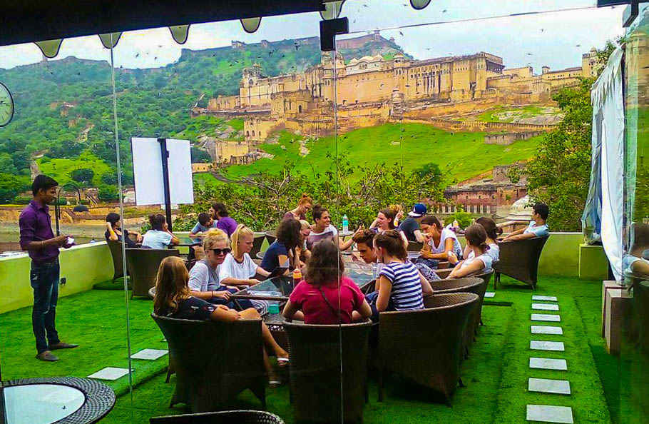 8 Stunning Cafes in Jaipur To Light Up Your Instagram Feed
