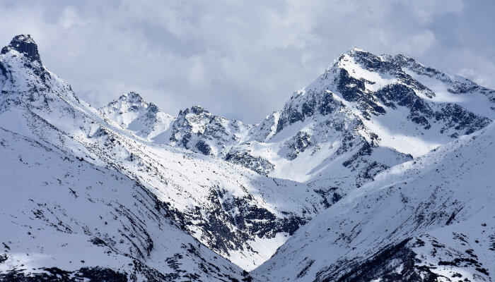 6 Gorgeous Winter Wonderlands To Experience Snowfall In India The most interesting part of this hill station is that some areas have a pleasant climate whereas some have snowfall in sikkim. experience snowfall in india