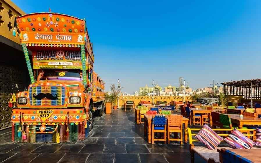 8 Best Dhabas in India That Will Take Your Road Trip Game To The Next Level