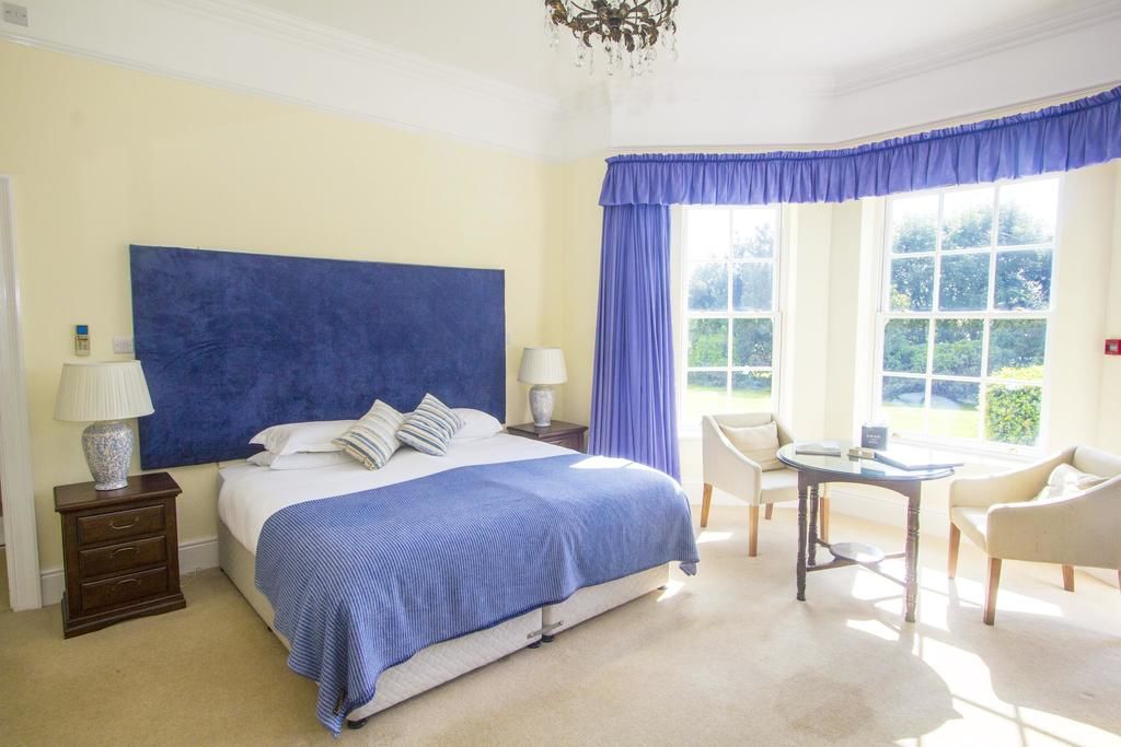 Photos of Emlagh House, Dingle Peninsula, Dingle, Ireland 2/3 by Gunjan Upreti