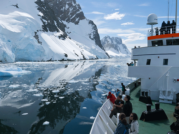 Photo of All you need to know for planning a trip to Antarctica 10/12 by neha garg