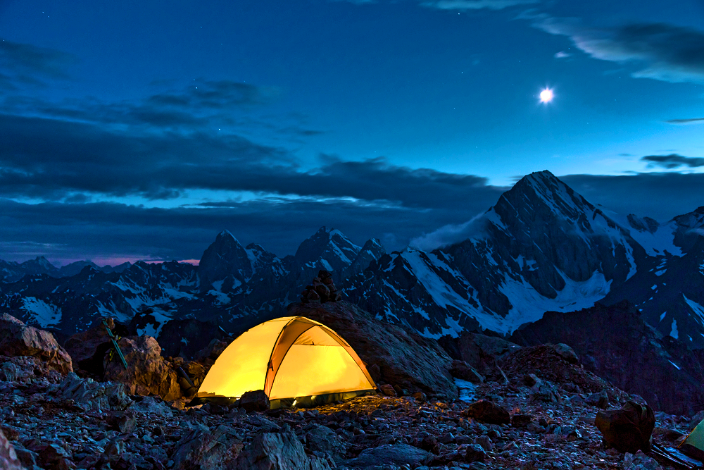 Why Not To Venture Out At Night When Trekking In The Mountains - Tripoto